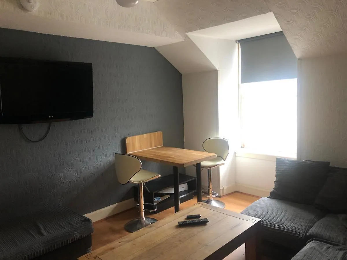Cozy Old Town Apartment In Nicolson Street Edinburgh United Kingdom