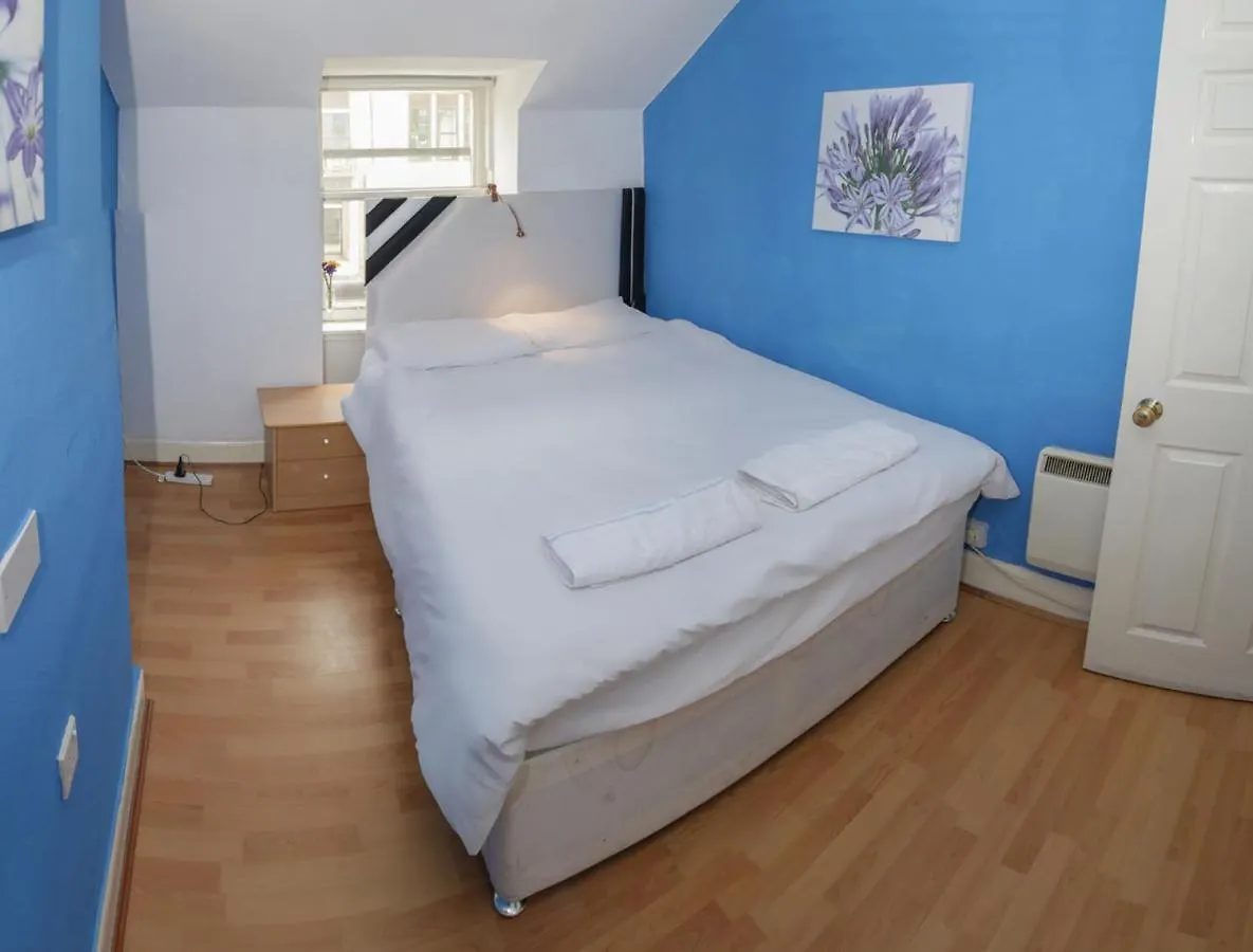 Cozy Old Town Apartment In Nicolson Street Edinburgh 0*,